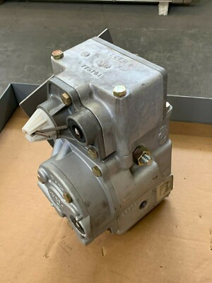 KNORR New York Air Brake Company TYPE DB10 Valve Locomotive 775868 775765 DB-10