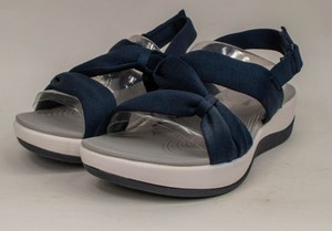 clarks arla primrose navy