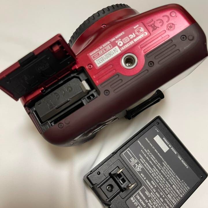 Canon EOS Kiss X50/EF-S 18-55mm (良品） Canon Digital SLR Camera EOS Kiss X50 Body Red KISSX50RE