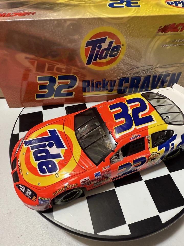 Ricky Craven #32 TIDE 2003 1:24 Nascar Diecast - Image 4 of 4