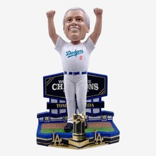 Tommy Lasorda LA Dodgers 1988 WS Champions 35th Anniversary Bobblehead 8