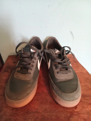 Nike Killshot 2 Womens Size 7 Green White Gum Athletic Skateboard Shoes Sneakers
