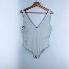 Babaton Aritzia Womens Contour V-Neck Bodysuit White Sleeveless Large 75719