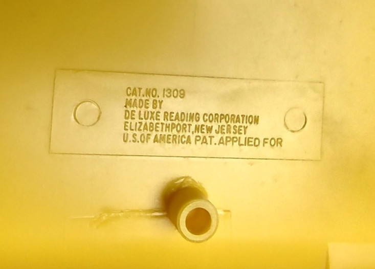 Vintage Deluxe Reading 1960’s Suzy Cute Doll with Crib and 10 pieces of Clothing