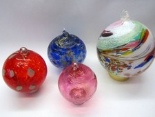 4 Glas Zierkugeln bunte Fenster Kugeln Gartenkugel Bayerischer Wald mundgeblasen