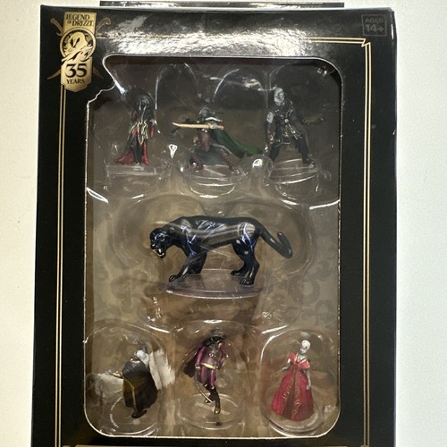 The Legend of Drizzt 35th Anniversary - Family & Foes Boxed Set D&D - Picture 2 of 8