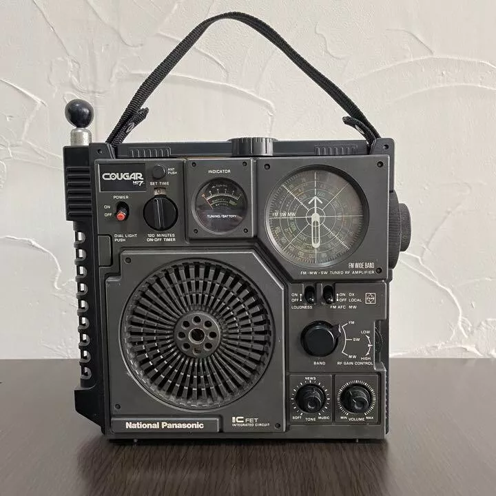 National Panasonic Cougar NO.7 RF-877 FM/AM 3 Band Vintage Radio Black Used  F/S