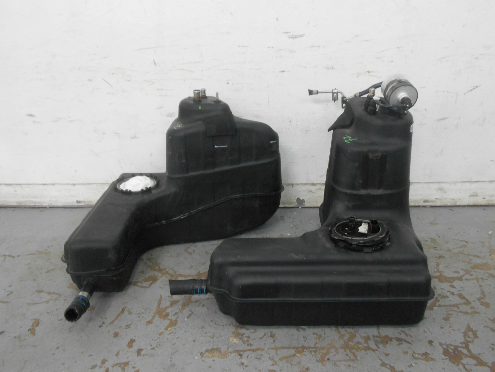 2014 11 12 13 14 Audi R8 V10 Fuel Tanks  #01602 i1