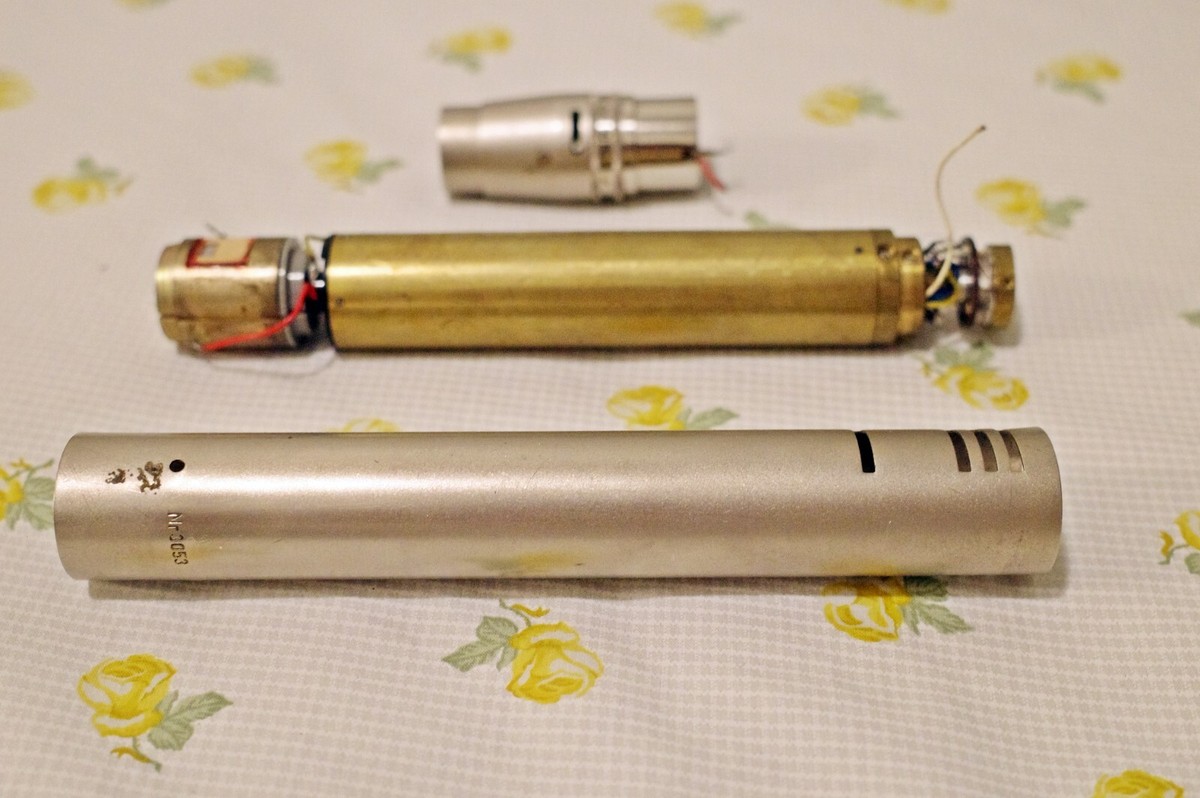 AKG D224E TWO-WAY DYNAMIC MICROPHONE VINTAGE FOR PARTS ONLY