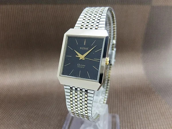 時計 Waltham Dynax Quart 27mm Waltham Dynax SS Square Black Dial Slide Bracelet Quartz 27mm