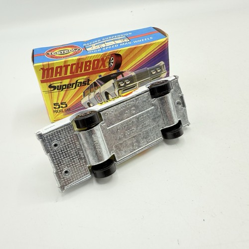 Matchbox Superfast 55 Mercury Police Station Wagon con capó y etiquetas de puerta - Imagen 13 de 17