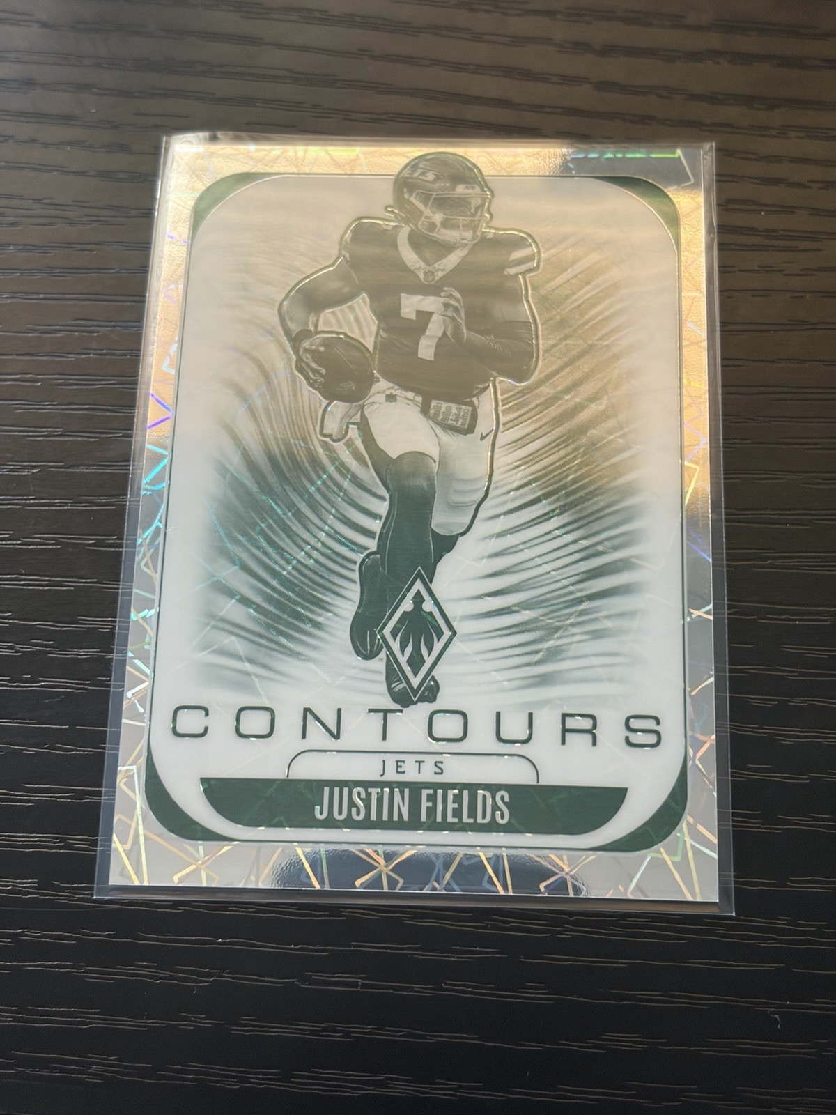 2025 Panini Phoenix - Contours Justin Fields #25 Silver Lazer /149
