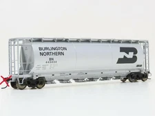 HO ACF 6 Bay Cylindrical Hopper BN Burlington Northern NIB NOS # 1951-3