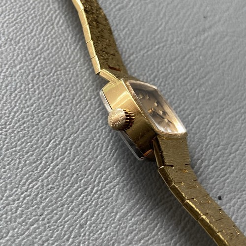 Ladies Vintage Longines 1980s Manual Wind Bark Square - Picture 6 of 11