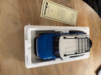 AUTOart 2007 Toyota FJ Cruiser (Blue) 1:18 Diecast Model M/N 00624
