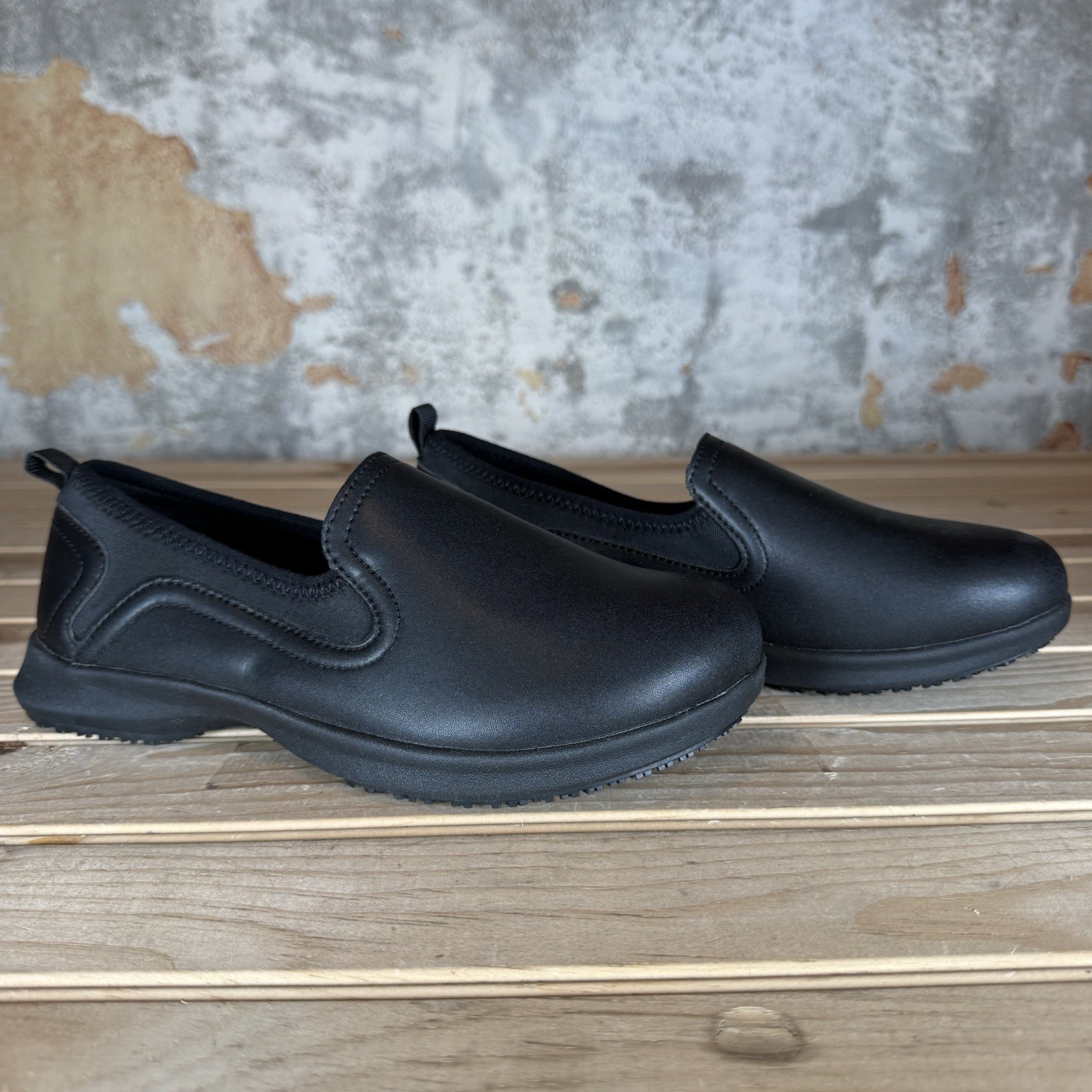 Shoes For Crews Quincy Water Slip Resistant Casual Slip-On Shoe 6.5 Wide Women’s