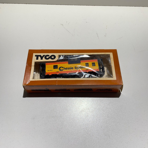 Camiones Kadee Tyco #328V escala HO Chessie C&O #3323 visión ancha caboose en caja | Zustand: Used