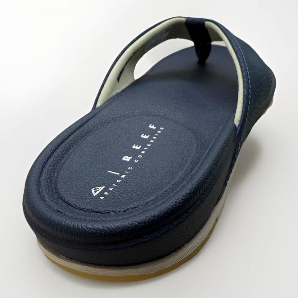 Sandalia chanclas de cojín suave Reef Cushion Norte para hombre color azul marino/blanco talla 9 Foto 4 de 4