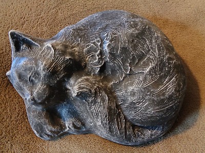 Curled Cat mold plaster concrete garden mould cast 100's 10'' x 7'' x 3'' H