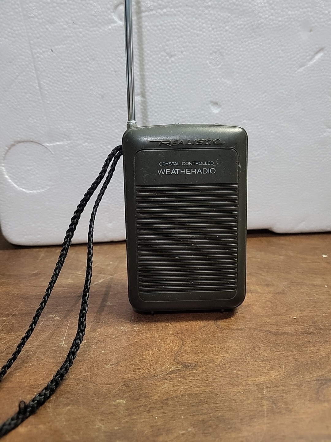 Vntg Realistic Crystal Controlled Pocket Weatheradio 12-242. Used/Works.