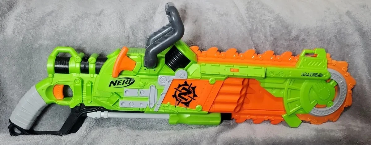 Nerf ZOMBIE Strike BRAINSAW Chainsaw Pump Action Dart Gun | eBay