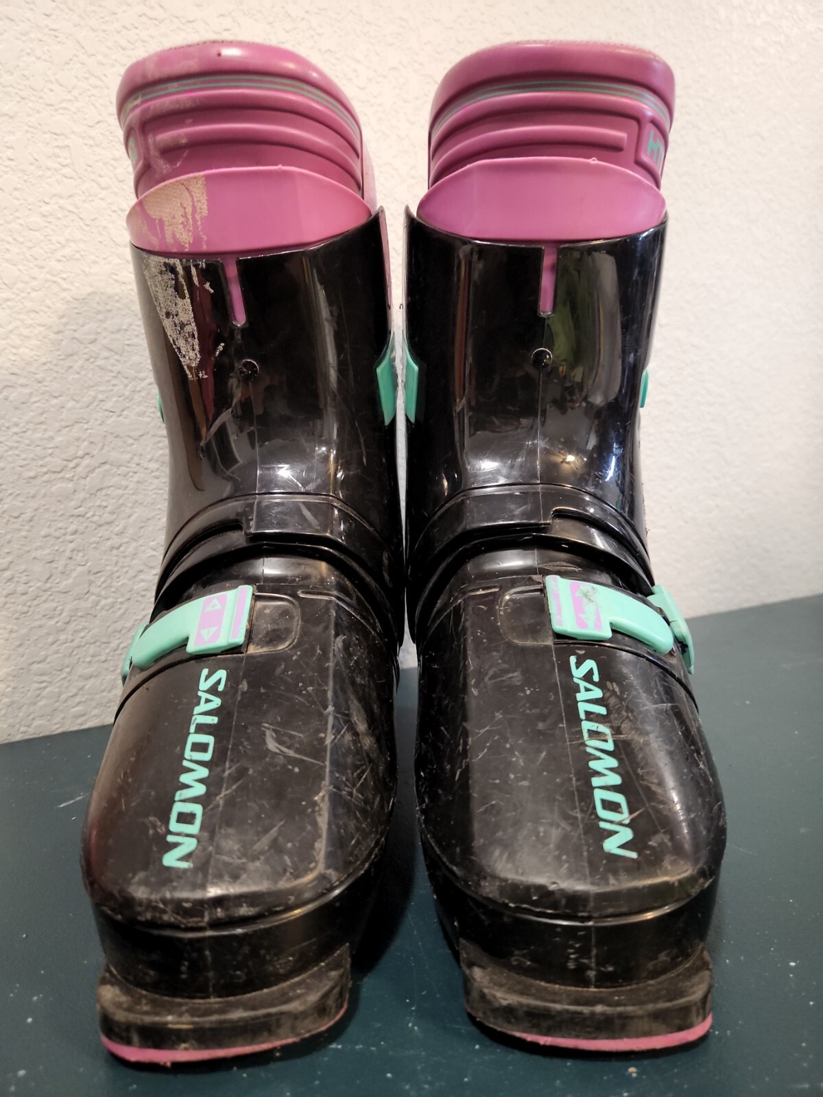 Salomon SX72 HTC Downhill Ski Boots Black Mint Pink 320 325