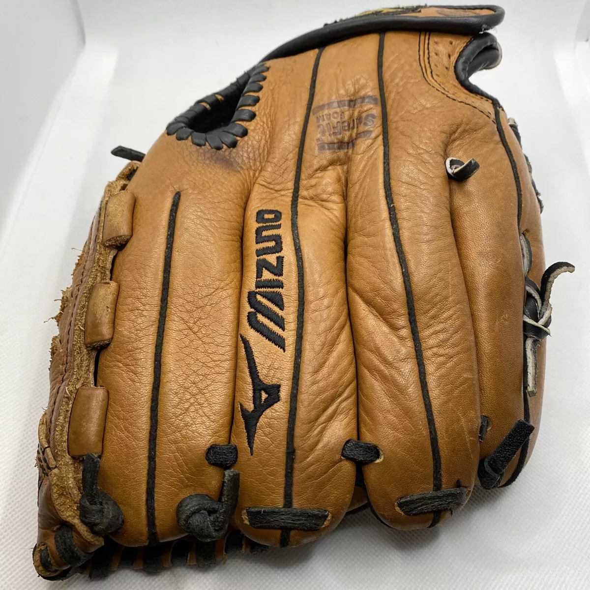 Mizuno 11 sale inch baseball glove