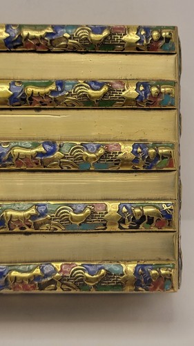 ANTIQUE CHINESE OX Dog BRASS CLOISONNE ENAMEL BOX Low Relief Jewelry cigarette - Picture 16 of 18