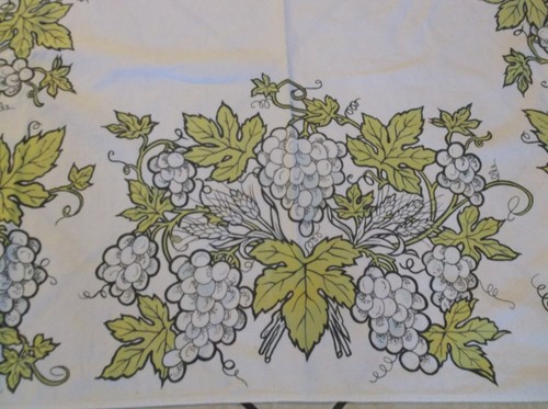 Vintage Grape Cluster Tablecloth 49x64 - Picture 7 of 9