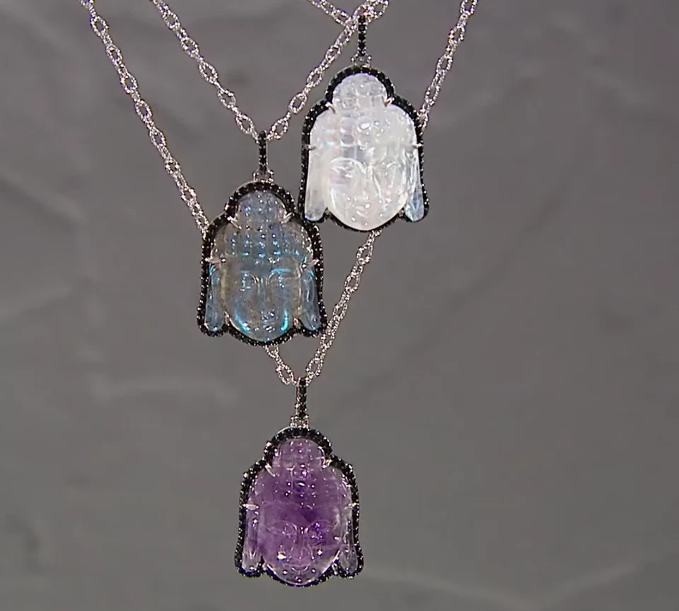 Collar de plata de ley con colgante de espinela negra y Buda labradorita tallada único Foto 3 de 3