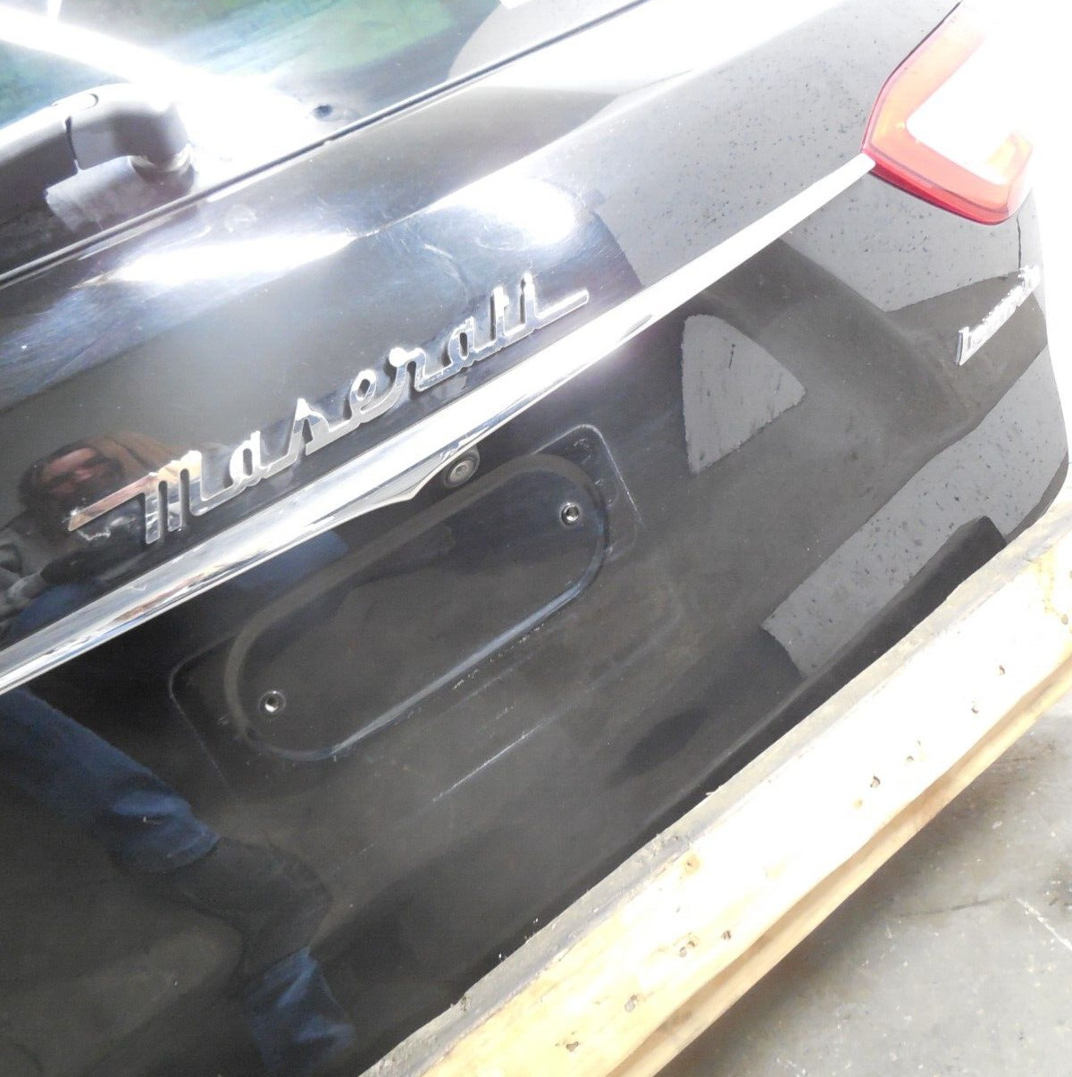 2017 2018 2019 2020 Maserati Levante Rear Hatch Lid Liftgate OEM 820