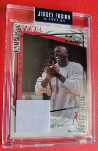 MICHAEL JORDAN WORN WARM-UP SUIT PIECE 1997 UD CATCH 23 CARD 2021 Jersey Fusion