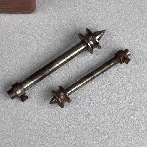 WW2 1944 MILITARY BRASS WATCHMAKER’S DRILL BIT SET IN CASE BROAD ARROW - Picture 7 of 12