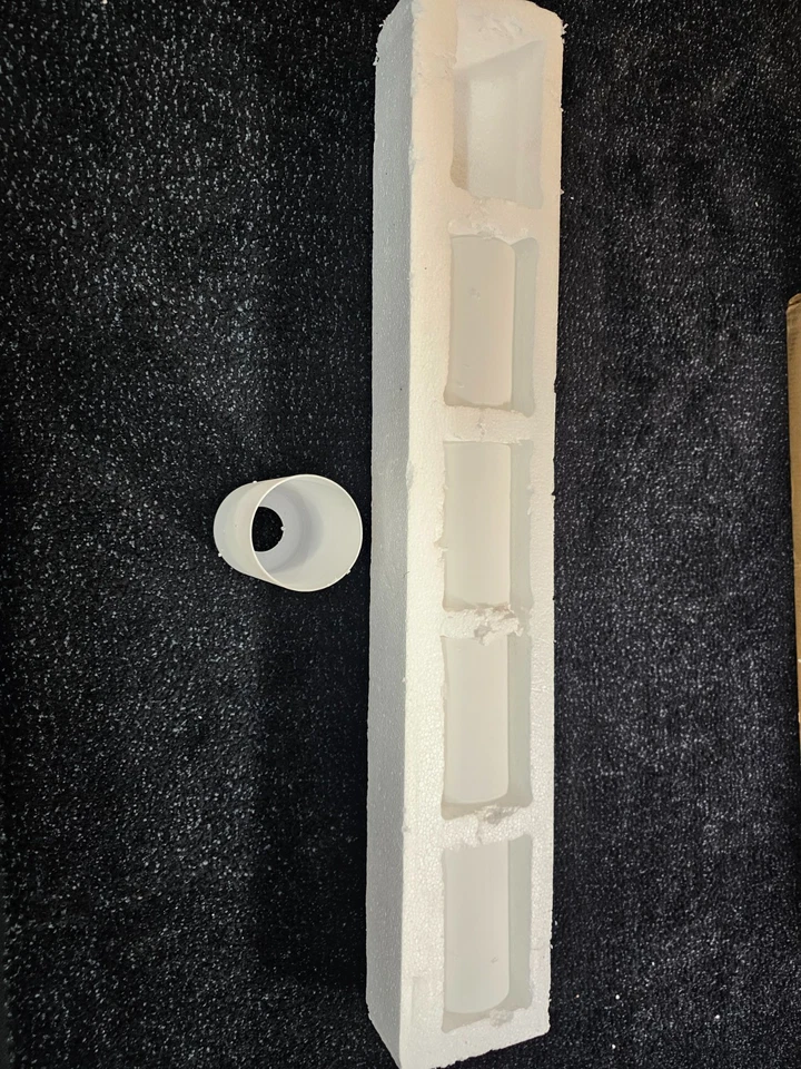 Maxim Lighting 10285SWSBR Tocador de Baño Lateral 5 Luces, Latón Satinado Foto 3 de 4