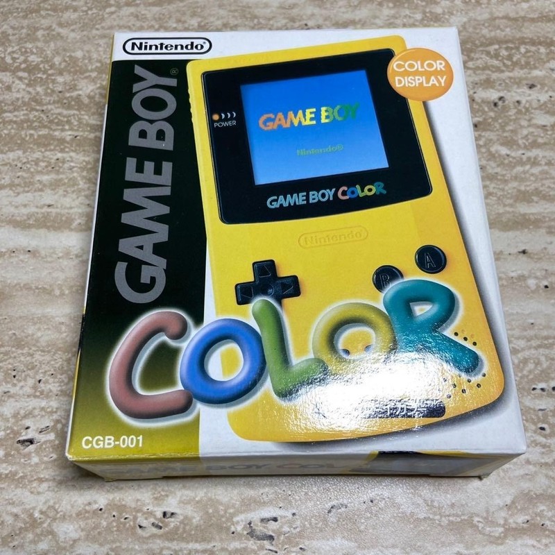 Nintendo Game Boy Color Yellow CGB-001 Complete in Box Near Mint 7016