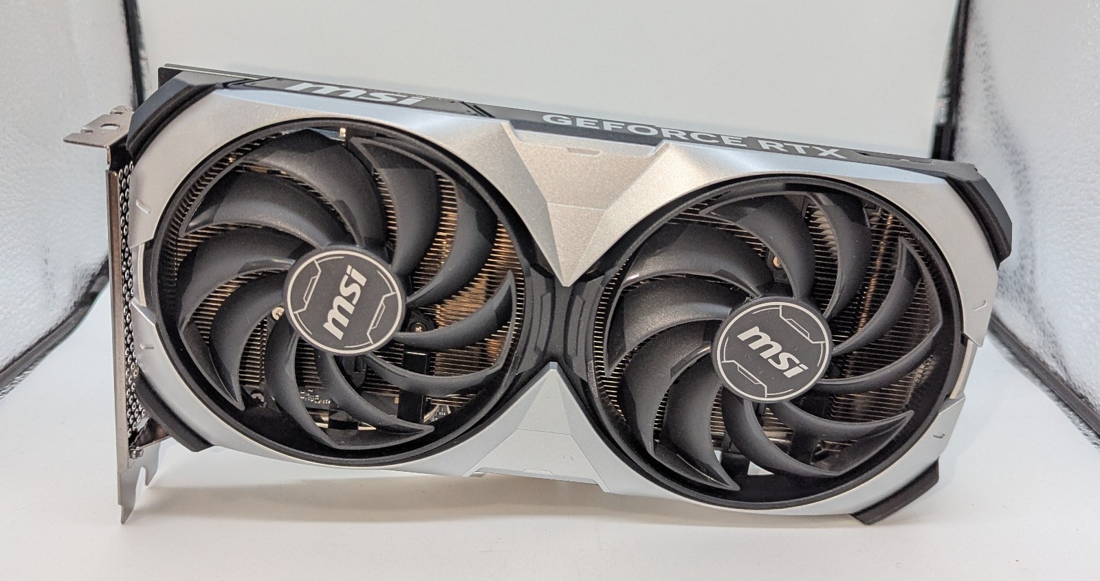 MSI GeForce RTX 4070 VENTUS 2X 12G OC 12GB GDDR6X Graphics Card – 3xDP / HDMI image 3