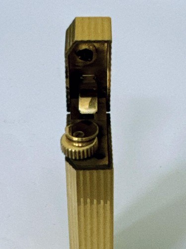Accendino a gas Cartier 5 angoli oro made in Switzerland - Foto 5 di 7