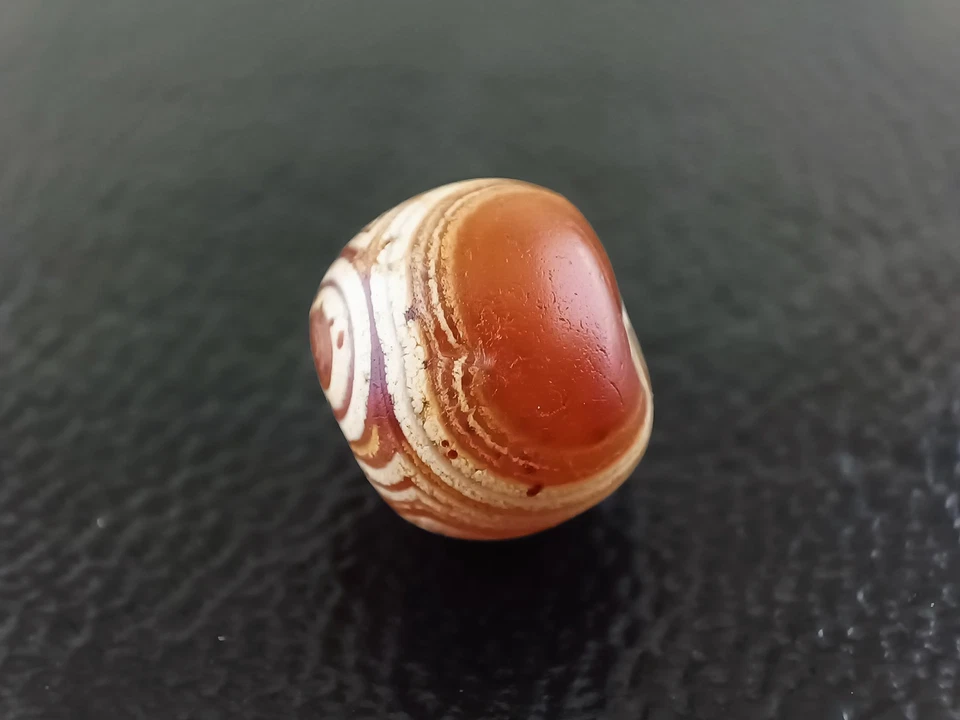 600BC AUTÉNTICO ANTIGUO TIBETANO PEMA RAKA SANGRE ÁGATA ABALORIO ANTIGUO 9,49mm ID1 Foto 2 de 4