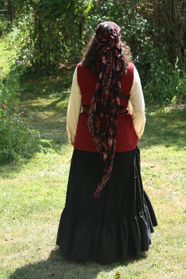 Women's Pirate Renaissance Costume Outfit Large Steampunk Vest Skirt Top 9pcs - Image 4 of 4