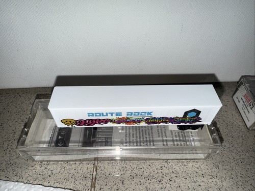 Rimorchio furgone Micro-Trains Linea N Gauge BN Intermodal Route Rock 45' con graffiti - Foto 2 di 5