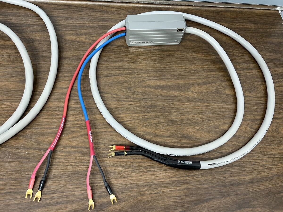 MIT Terminator 2 BI-Wire HI-FI Speaker Cables -Pair Of 10 MIT Terminator 2 BI-Wire HI-FI Speaker Cables -Pair Of 10