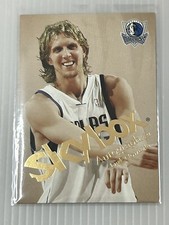 2003-04 Fleer DIRK NOWITZKI Skybox Autographics #21 Dallas Mavericks HOF
