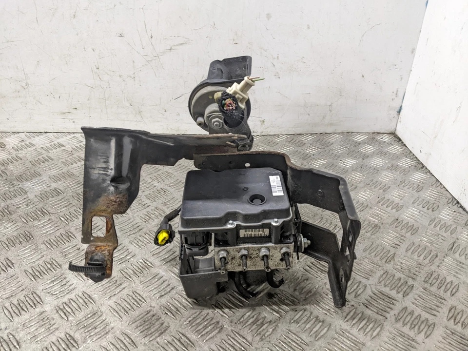 PEUGEOT 308 S 2010-2014 1.6 EP6C (5FS)  ABS PUMP  9667055880 - Image 4 of 4