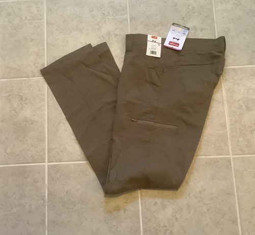 NEW Wrangler Jeans Mens Performance Pants 32” X 32” NWT Khaki Tan - Picture 6 of 13