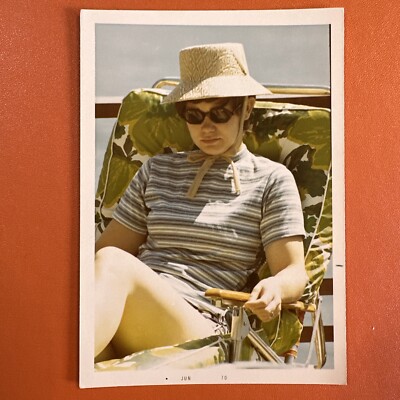 VINTAGE PHOTO Gorgeous Asian Woman, Sunglasses Leggy, Relaxing 1970 REAL COLOR