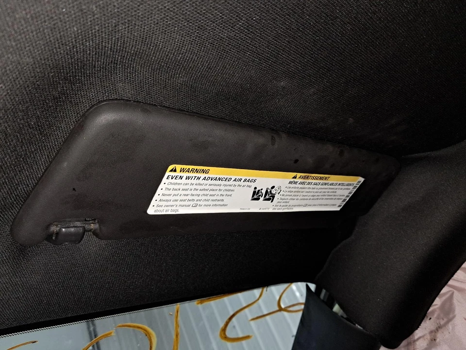 Parasol derecho usado se adapta a: Chevrolet Camaro 2010 CPE grado derecho A Foto 2 de 4