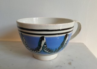 CREIL et MONTEREAU LEBEUF et MILLET GROSSE TASSE ANCIENNE vers 1860 TBE 12 cm