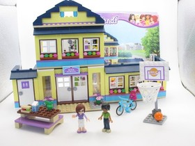 LEGO Friends: Heartlake High 41005 High School Classrooms