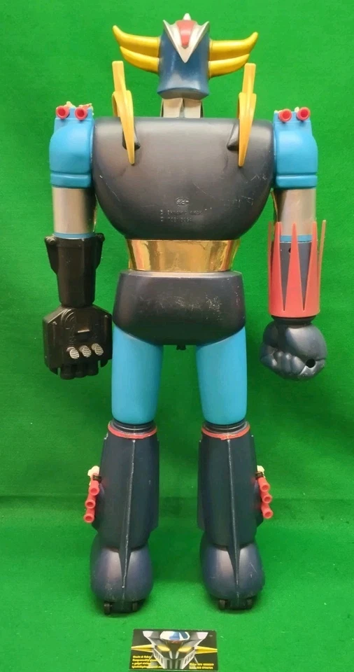 Vintage ROBOT JUMBO Shogun Warriors Mattel, GOLDRAKE GRENDIZER GOLDORAK, 60 cm. - Immagine 3 di 4