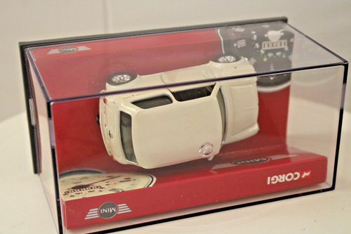 Corgi Classic Mini CC82207 - BL/Rover Mini - Mini 40 - Old English White - 1:36s - Picture 5 of 8
